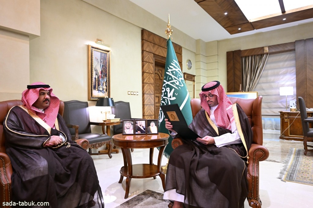 الأمير سعود بن جلوي يتسلّم تقرير الربع الثالث لمكافحة المخدرات بجدة
