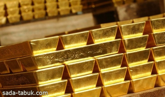 الذهب تحت الضغط بسبب قوة الدولار والحذر قبل اجتماع المركزي الأميركي