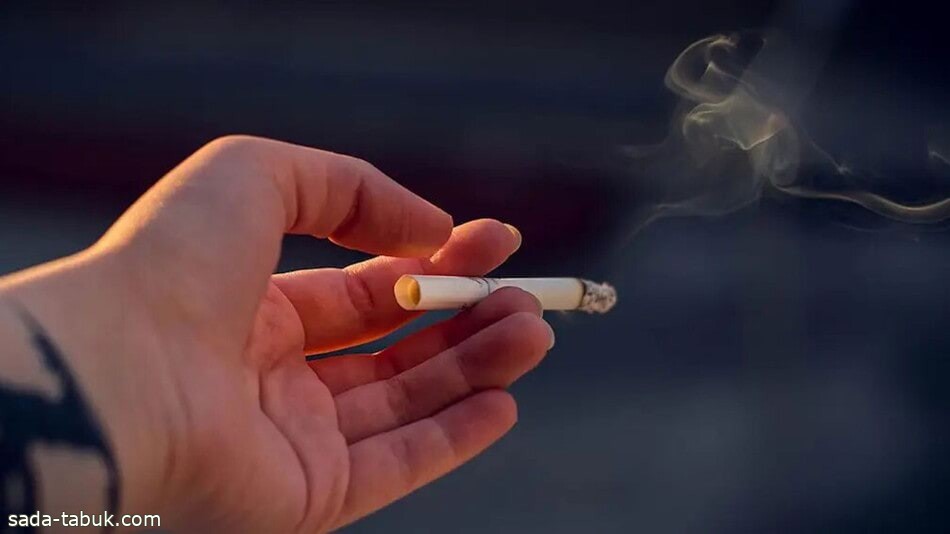 دراسة: دخان السجائر يهدد سلامة الجلد بمجرد لمسه‎‎