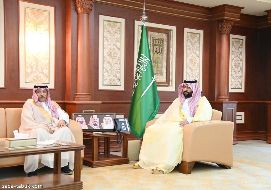 الأمير محمد بن عبدالعزيز يستقبل رئيس جامعة جازان