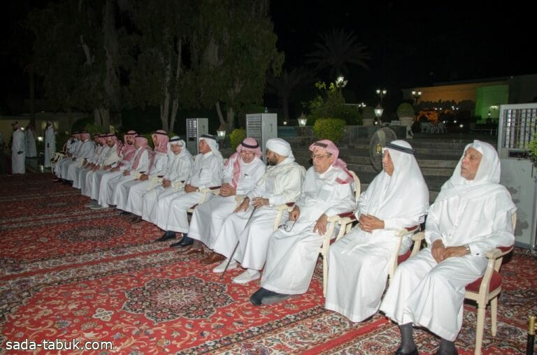 أمراء ومسؤولون يقدمون العزاء لأسرة آل خوجه في وفاة عميد الإثنينية الأديب عبدالمقصود خوجه