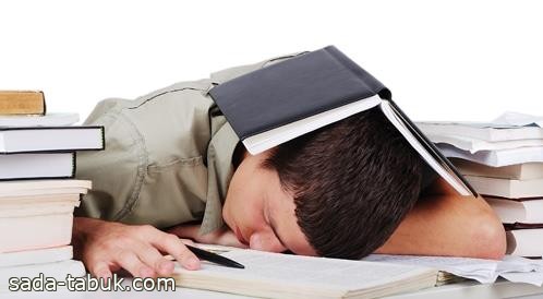 يؤثر سلباً على الأداء الدراسي والاجتماعي.. "الصحة": 6 علامات دالة على قلة النوم لدى الطلاب