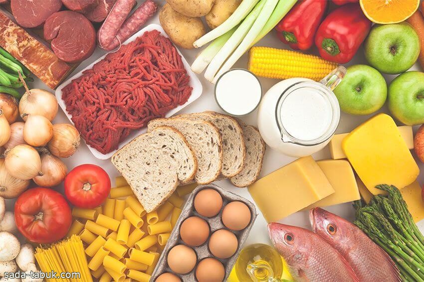 ما الفرق بين المنتجات الغذائية الصحية والآمنة؟ "الغذاء والدواء" توضح