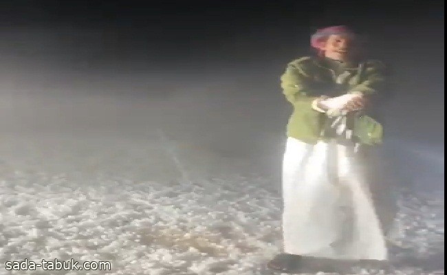 بالفيديو: أهالي طبرجل يحتفون بالبرد على طريقتهم الخاصة.