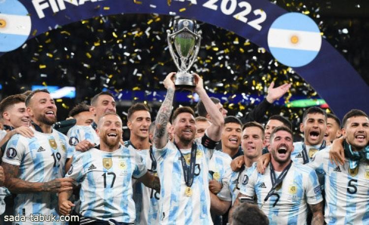 الأرجنتين يظهر بزيه الأساسي أمام الأخضر في كأس العالم