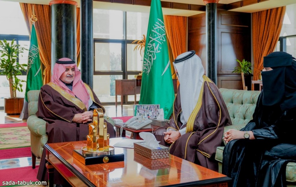 أمير منطقة تبوك  يستقبل رئيس وأعضاء فرع الجمعية السعودية للإدارة الصحية بالمنطقة