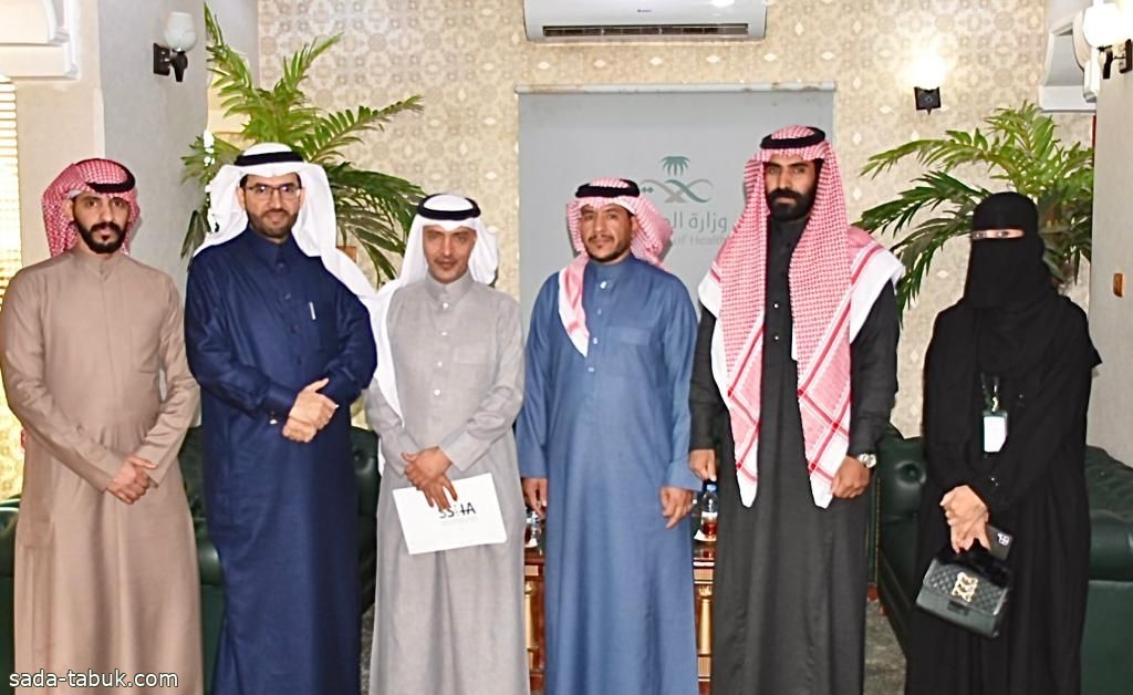 مدير عام الشؤون الصحية بتبوك يلتقى رئيس فرع الجمعية السعودية للإدارة الصحية بالمنطقة