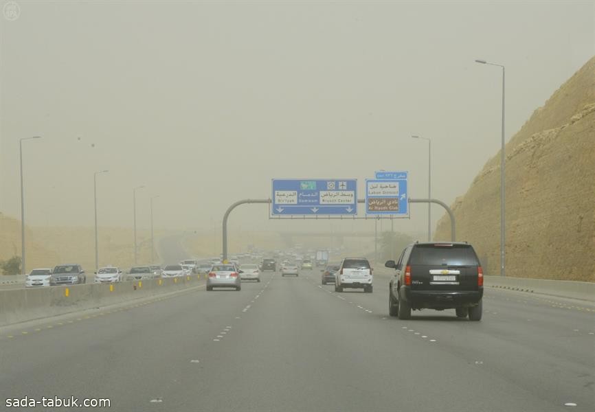 "الأرصاد" تحذر من ضباب يغطي أجزاءً واسعة من الرياض حتى التاسعة صباحاً