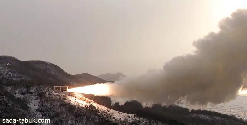 كوريا الشمالية تطلق 3 صواريخ بالستية