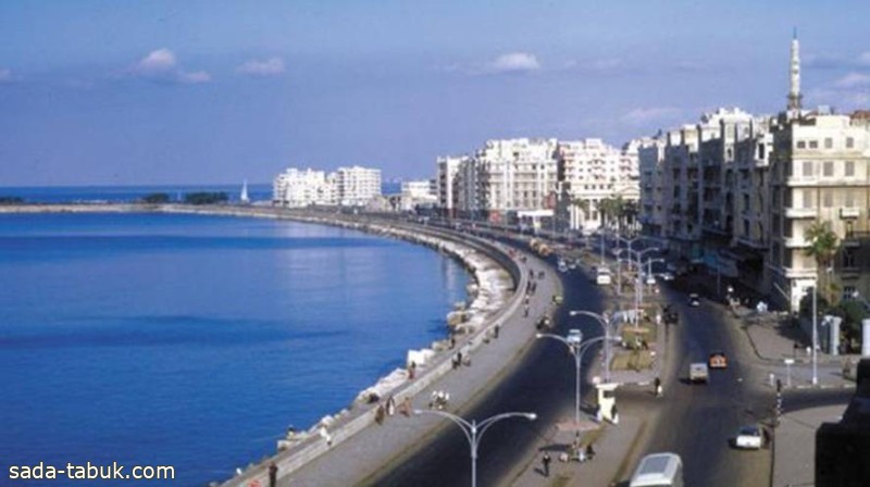 الإسكندرية: مختل عقليا يصيب 9 مواطنين ويثير حالة من الذعر