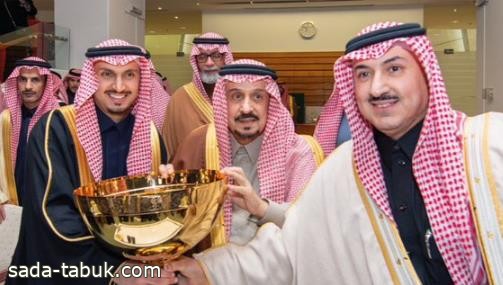 أمير الرياض يتوج الفائزين بكأسَيْ خادم الحرمين والخيالة