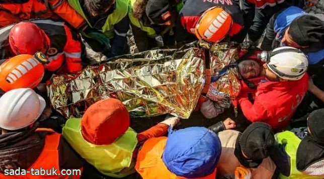 إنقاذ 3 من تحت الأنقاض بعد أكثر من 296 ساعة من وقوع زلزال تركيا
