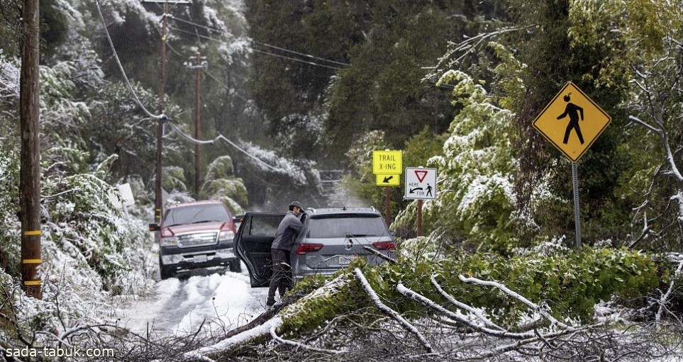 ولاية كاليفورنيا تواجه واحدة من أسوأ العواصف الشتوية في تاريخها