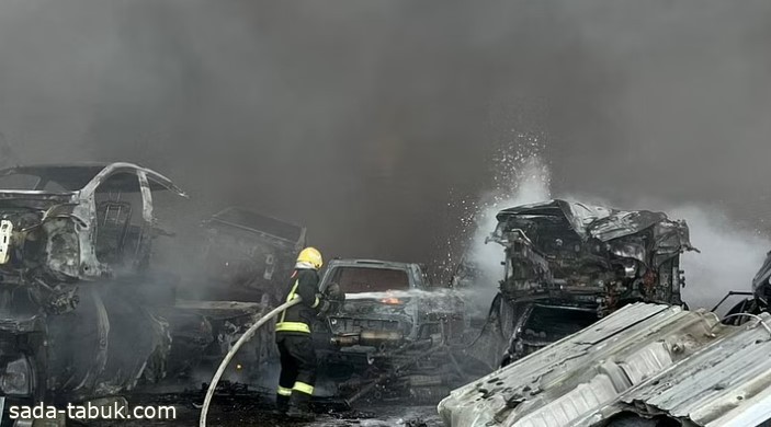 مدني الرياض يخمد حريقًا في تشليح الحائر.. واستمرار عمليات التبريد