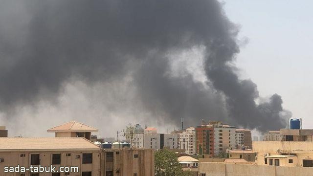 السودان.. حريق في البنك المركزي.. والقتـال لا يتوقف في الخرطوم رغم الهدنة
