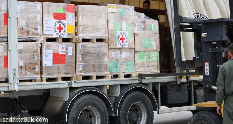 أول شحنة مساعدات جوية للصليب الأحمر إلى السودان