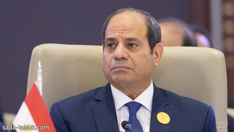 الرئيس المصري يعلق بعد وفاة وزير الصحة الأسبق بخطأ طبي