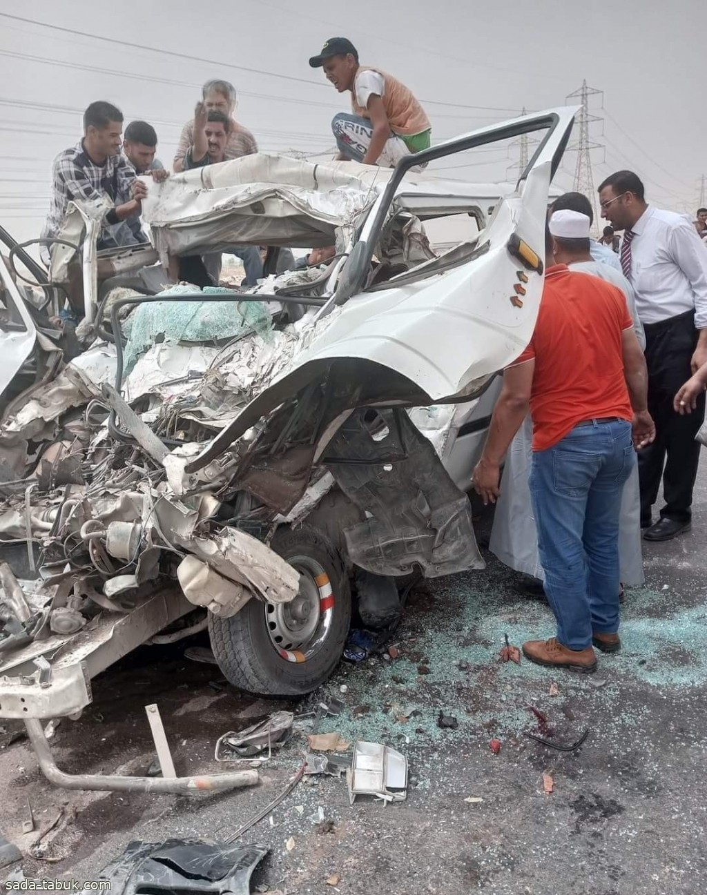 مصر: مقتل 15 شخصًا وإصابة 3 آخرين إثر حادث تصادم