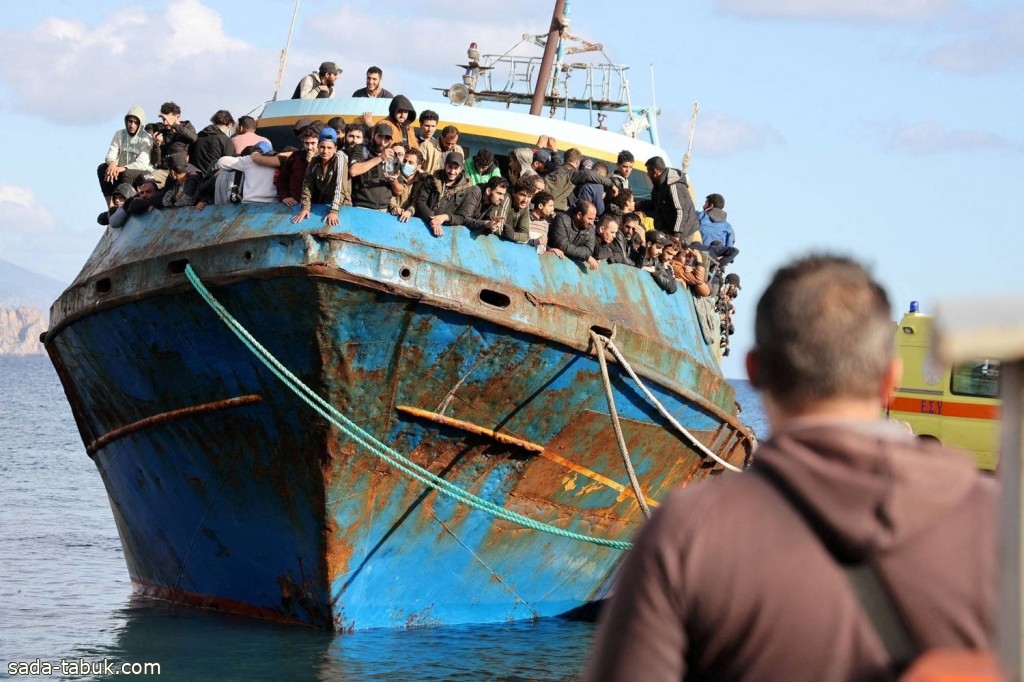 17 قتيلاً في غرق زورق للمهاجرين قبالة سواحل اليونان