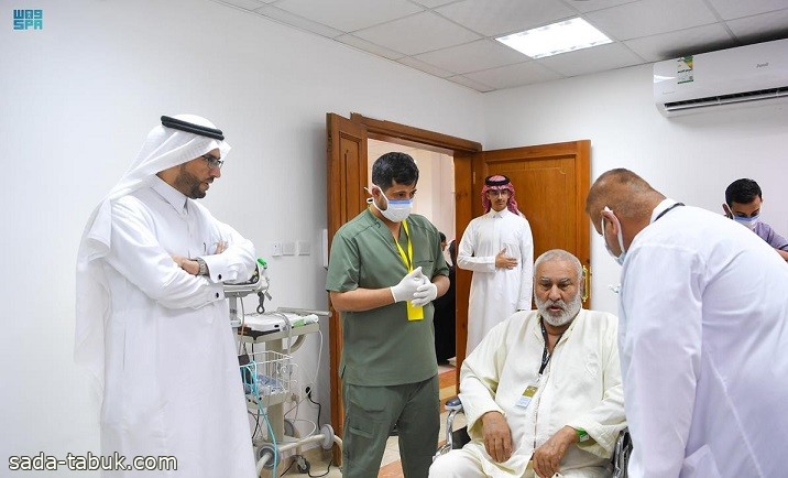 صحة تبوك : مركز المراقبة الصحية في مدينة الحجاج بمنفذ حالة عمار يقدم خدماته لضيوف الرحمن المغادرين