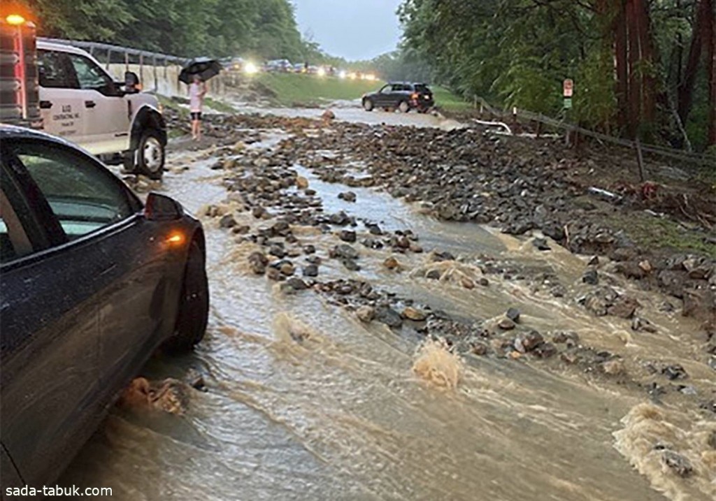 أمطار غزيرة وفيضانات تضرب ولاية نيويورك وإعلان الطوارئ