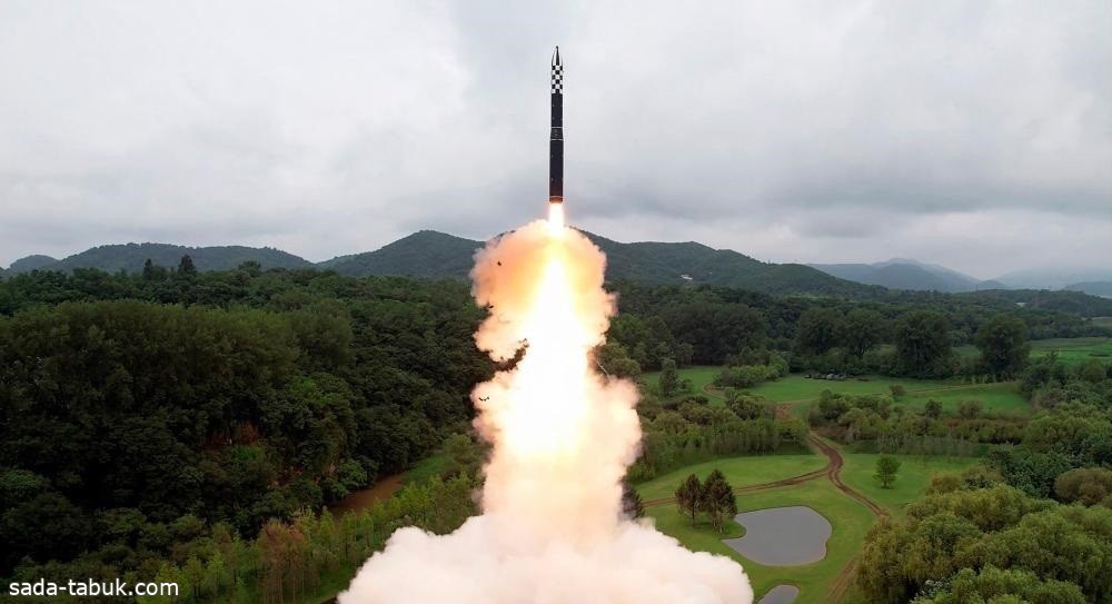 كوريا الشمالية تعلن إجراء تجربة جديدة على صاروخ عابر للقارات
