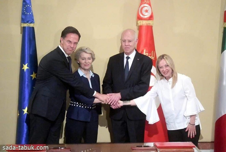 تونس والاتحاد الأوروبي يوقعان اتفاقاً لوقف الهجرة
