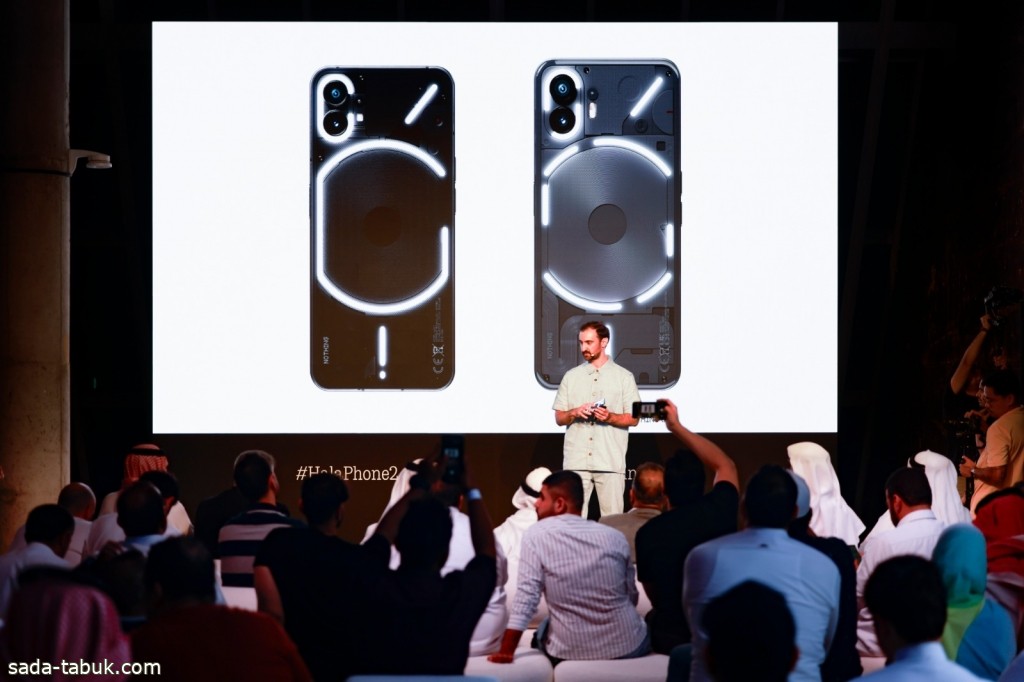 إطلاق هاتف  Nothing Phone (2)بأسلوب مذهل في الشرق الأوسط