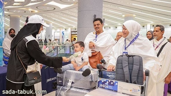 وصول أولى رحلات ضيوف الرحمن القادمين لأداء العمرة عبر مطار الملك عبدالعزيز الدولي