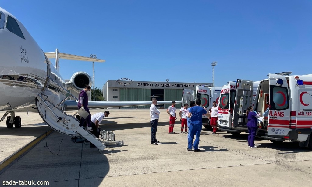 نقل 3 مواطنين عبر طائرة الإخلاء الطبي من إسطنبول إلى المملكة