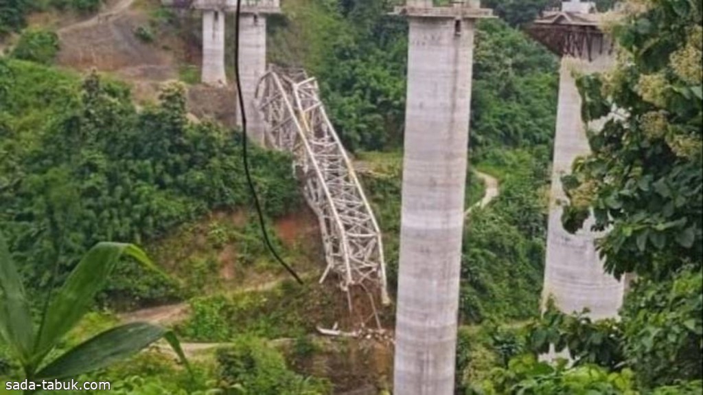 مقتل 17 شخصاً على الأقل بانهيار جسر للسكك الحديدية في الهند