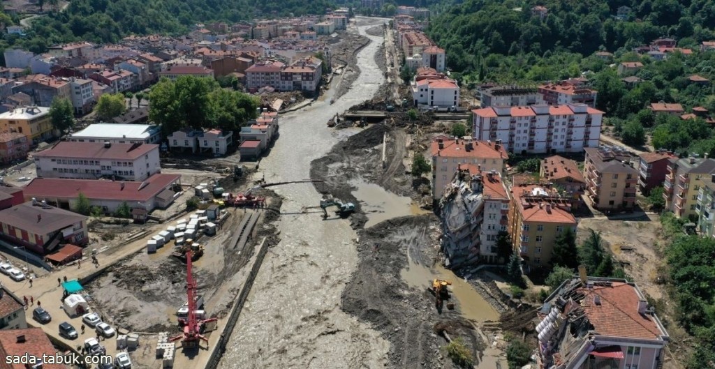 تركيا: مقتل شخصين وفقدان 4 إثر فيضانات بولاية قرقلر إيلي