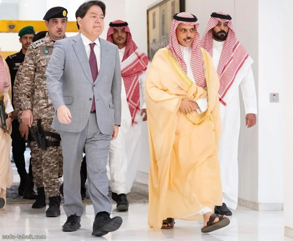 وزير الخارجية يستقبل وزير خارجية اليابان ويوقعان على مذكرة تفاهم في شأن الحوار الاستراتيجي