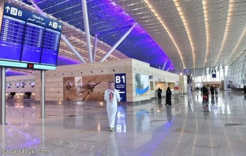 مطار الملك عبدالعزيز : إيقاف خدمة نقل المعتمرين إلى مكة