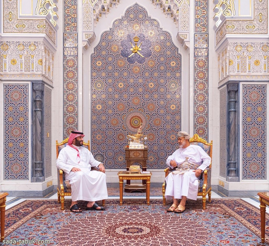 سمو ولي العهد يلتقي جلالة سلطان عمان في العاصمة العُمانية مسقط