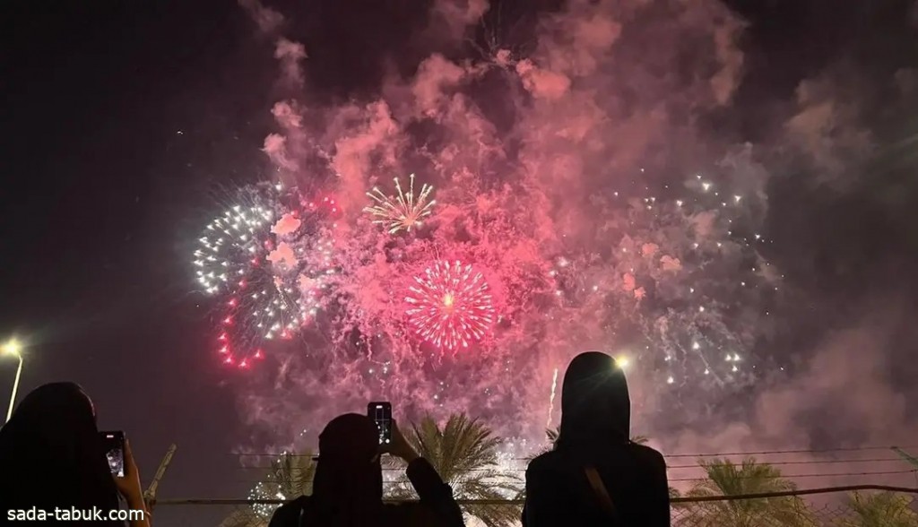 الألعاب النارية تزين سماء 15 مدينة سعودية في اليوم الوطني 93