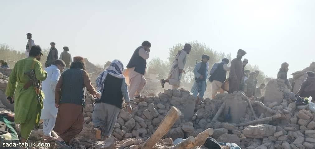 ارتفاع عدد القتلى نتيجة الزلزال في غرب أفغانستان إلى 2000 قتيل