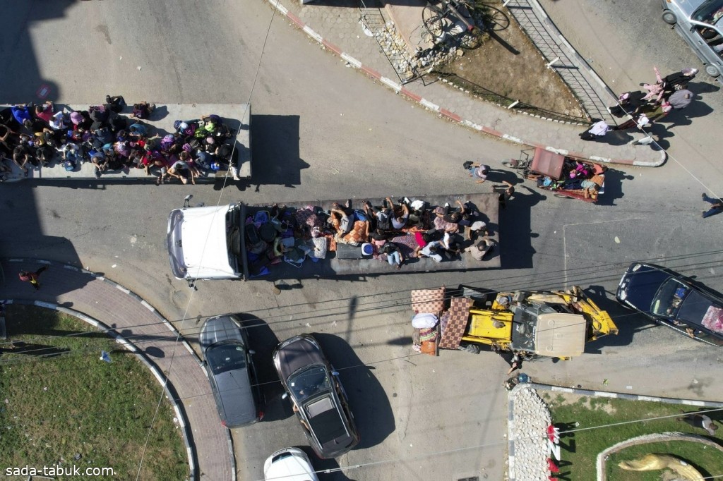 تحليل لصور جوية ومقاطع فيديو يؤكد قصف إسرائيل للنازحين في الطرق الآمنة