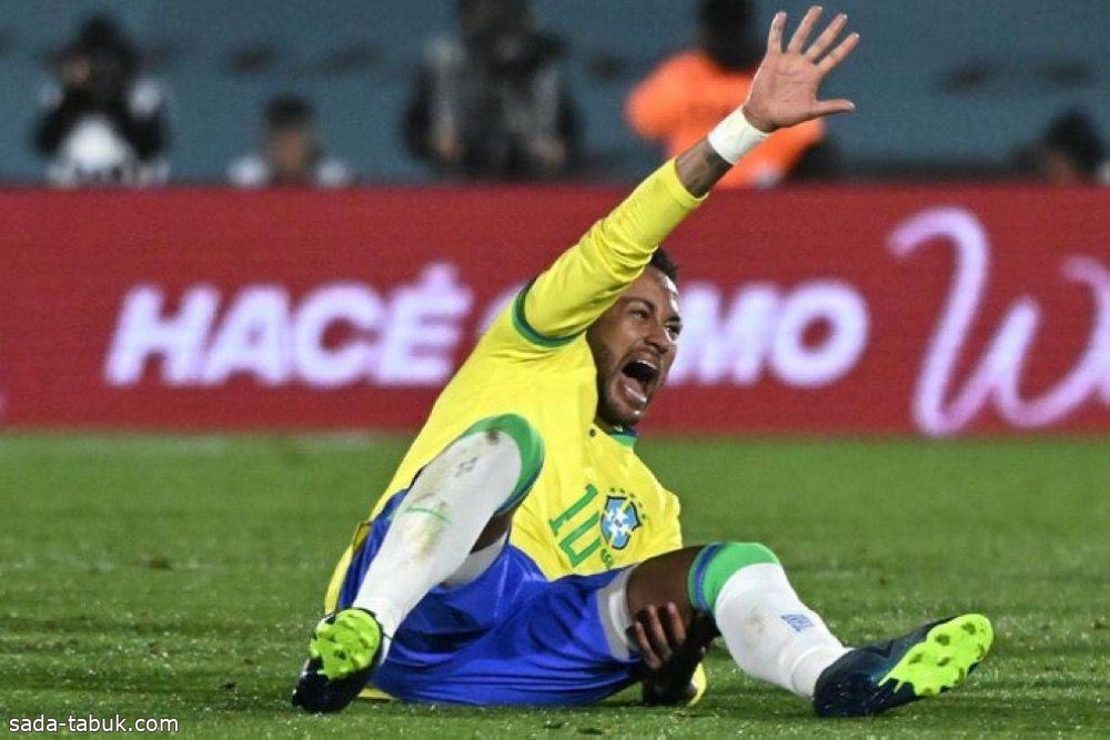 إصابة نيمار في مباراة البرازيل والأوروغواي .. اشتباه بقطع في الرباط الصليبي