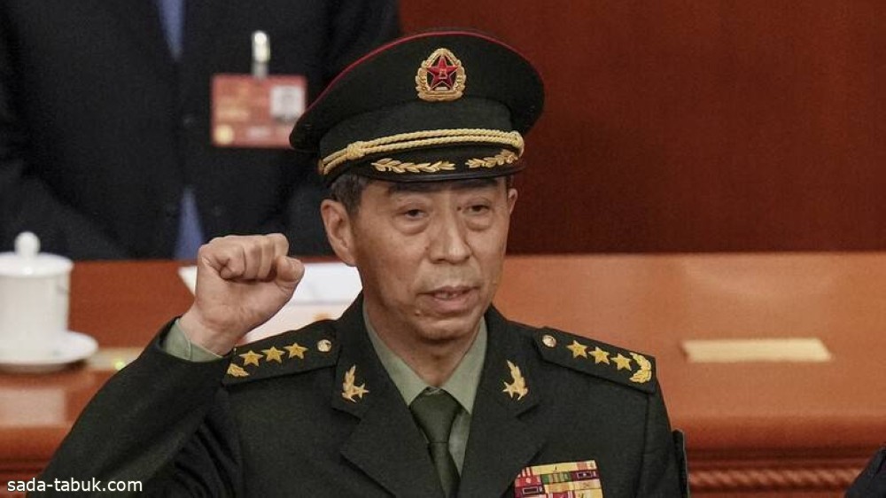 بعد غياب شهرين .. إقالة وزير الدفاع الصيني المختفي