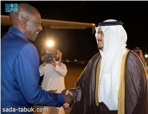 رئيس جمهورية كينيا يصل إلى الرياض وفي مقدمة مستقبليه سمو نائب أمير المنطقة