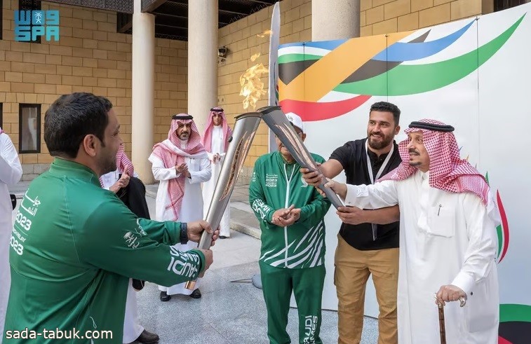 أمير الرياض يتسلّم شعلة دورة الألعاب السعودية 2023