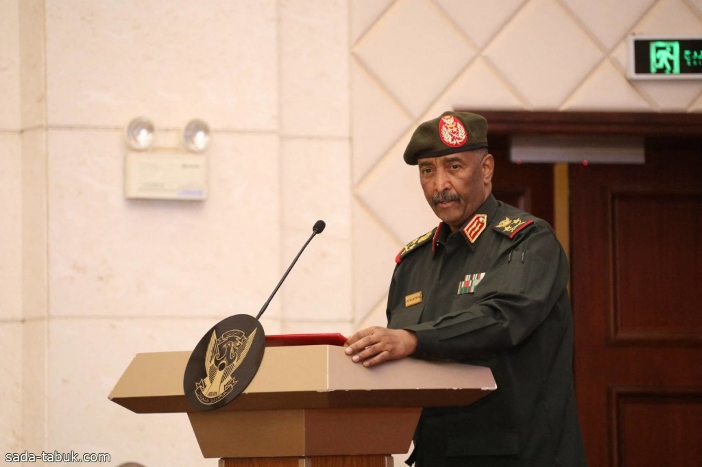 رئيس مجلس السيادة السوداني يقيل وزراء الداخلية والعدل والصناعة والأوقاف