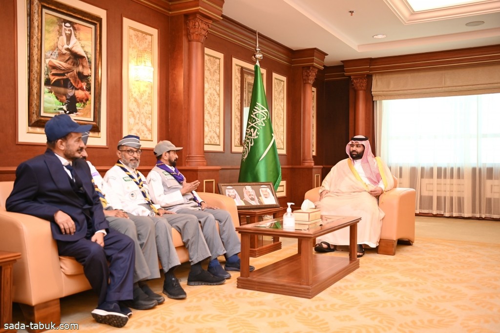 نائب أمير جازان يستقبل رواد كشافة محافظة جدة