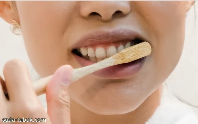 كيف يعمل الفلورايد على حماية الأسنان ومصادر الحصول عليه.. "القصيم الصحي" يوضح