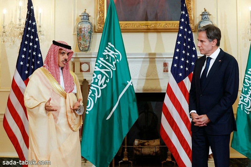 الأمير فيصل بن فرحان يناقش مع نظيره الأميركي قضايا المنطقة والتطورات في قطاع غزة