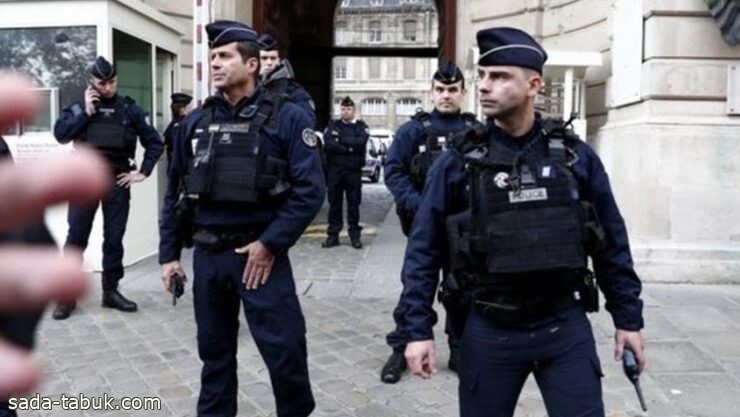 الشرطة الفرنسية : إصابة 3 أشخاص في هجوم بسكين في محطة قطارات بـ باريس