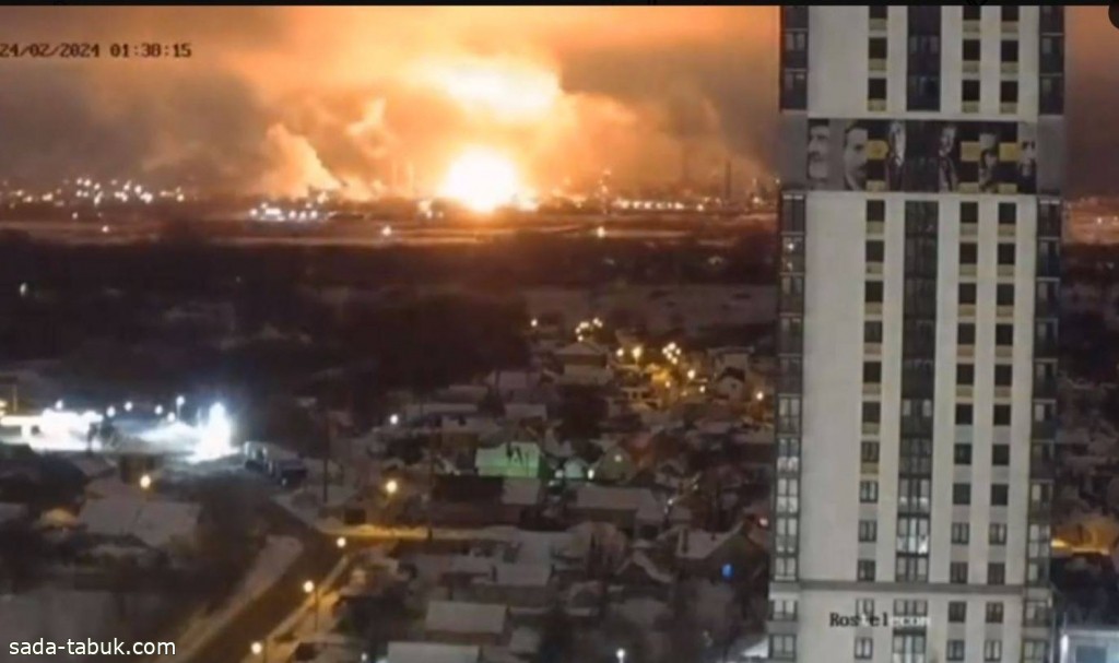 فيديو .. حريق ضخم بمصنع للصلب في روسيا إثر هجوم بمسيّرة