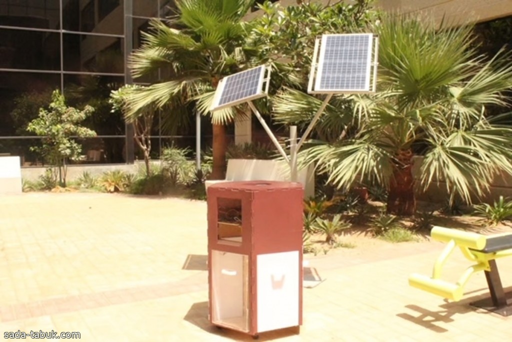 طلاب هندسة سعوديون يبتكرون نظاماً لإدارة النفايات بالذكاء الاصطناعي