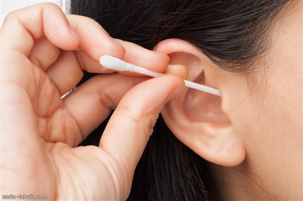 استشاري: الأصوات العالية والاستخدام الخاطئ لأعواد الأذن قد يؤدي إلى ضرر الأذن